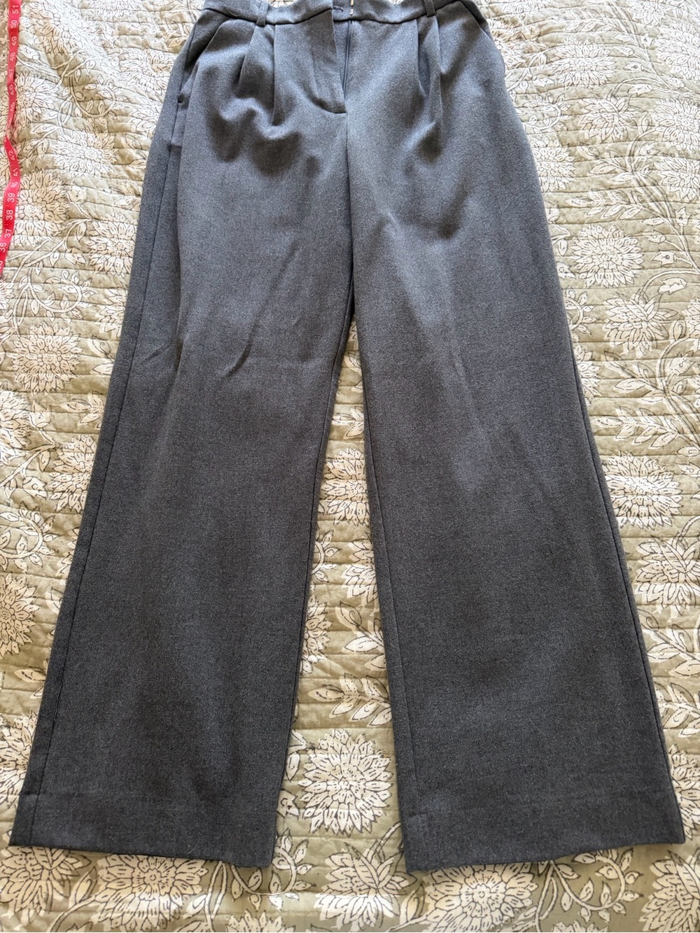 Abercrombie & Fitch Women’s High WaistWide Leg Trouser - size 28, 32 inch inseam